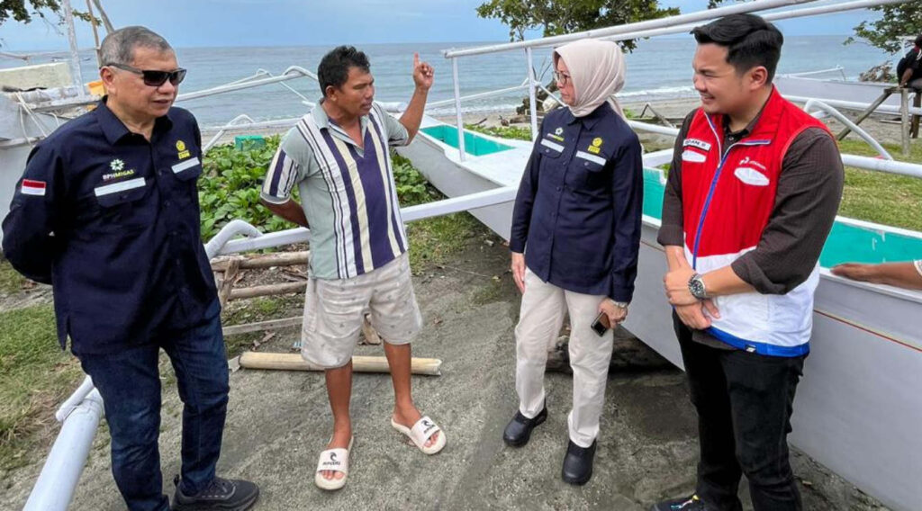 Anggota Komite BPH Migas, Erika Retnowati menyampaikan keberadaan SPBU Nelayan membawa manfaat nyata bagi aktivitas melaut nelayan di Kabupaten Donggala, Sulawesi Tengah. (Foto: Dok RUZKA INDONESIA)
