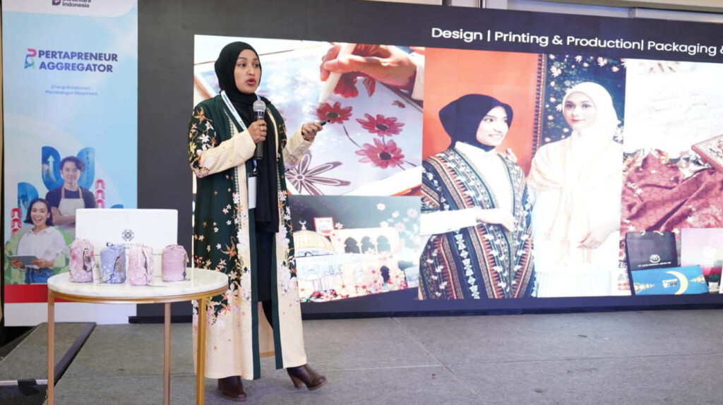 Harumi Kartini, founder Harumi Fashion asal Jakarta, masuk 10 besar Program Pertapreneur Aggregator (PAG) 2025. (Foto: Dok RUZKA INDONESIA)