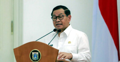 Usai meninjau pengerukan Kali Cakung Lama, Jakarta Utara, Selasa (27/01/2026), Gubernur DKI Jakarta Pramono Anung menyatakan bahwa Operasi Modifikasi Cuaca (OMC) di Jakarta diperpanjang lagi hingga 1 Februari 2026. (Foto: Dok RUZKA INDONESIA)