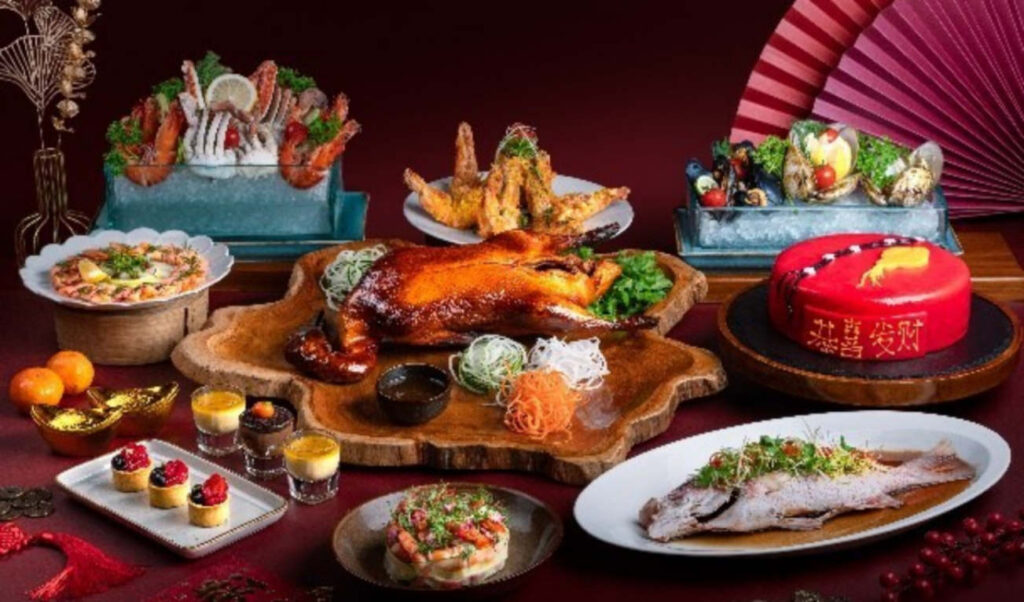 Tahun ini, The Ritz-Carlton, Bali menawarkan sejumlah paket termasuk "Lunar New Year's Eve Dinner" dengan hidangan lezat, serta "Lunar New Year Afternoon Tea" yang elegan. (Foto: Dok RUZKA INDONESIA)