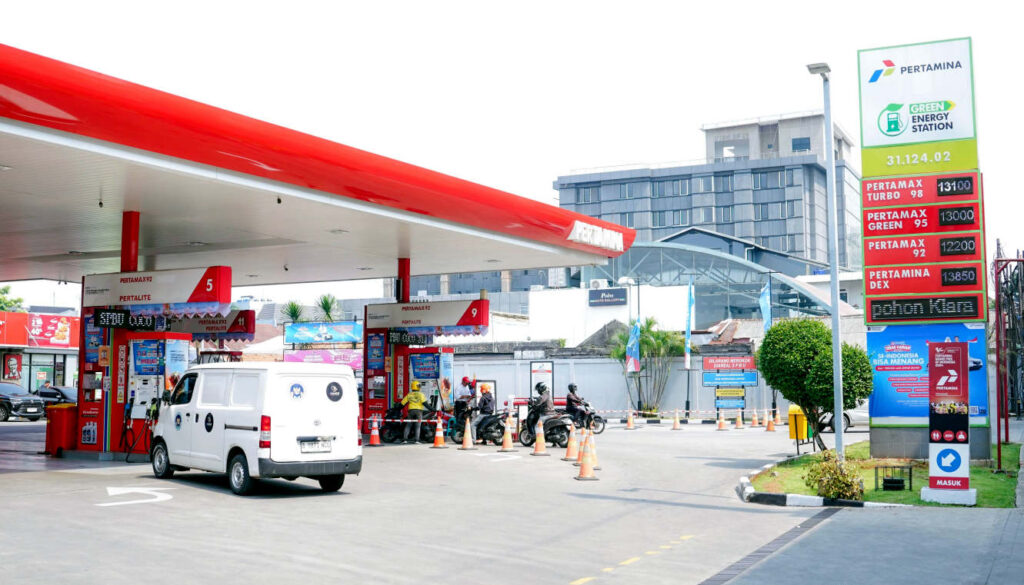Terkait dinamika geopolitik global, termasuk perkembangan konflik di sejumlah negara di kawasan Timur Tengah, Pertamina Patra Niaga telah melakukan berbagai langkah mitigasi untuk menjaga ketahanan pasokan energi nasional. (Foto: Dok RUZKA INDONESIA)