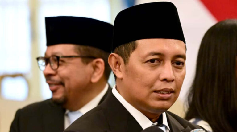 Penasihat Khusus Presiden Bidang Komunikasi Hasan Nasbi dan Kepala Badan Komunikasi Pemerintah Muhammad Qodari yang baru dilantik Presiden Prabowo Subianto, Senin (27/04/2026). (Foto: Dok RUZKA INDONESIA)