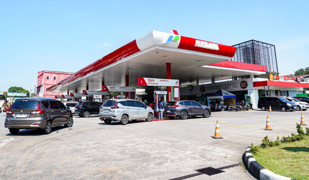 Upaya Pertamina Patra Niaga lewat penguatan koordinasi dan negosiasi dengan para pemasok (supplier), serta optimalisasi sistem distribusi untuk menjaga pasokan tetap aman dan tersedia bagi masyarakat. (Foto: Dok RUZKA INDONESIA)