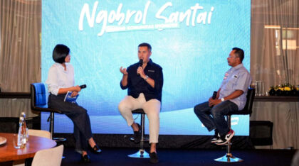 Pakar otomotif Rifat Sungkar yang turut hadir sebagai narasumber menilai penggunaan bahan bakar dengan RON yang tepat serta pelumas sesuai spesifikasi menjadi bagian penting dalam menjaga performa kendaraan. (Foto: Dok RUZKA INDONESIA)