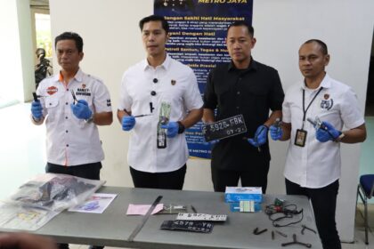 Satuan Reserse Kriminal Polres Metro Depok berhasil membongkar jaringan pencurian kendaraan bermotor (curanmor) yang beraksi di sejumlah wilayah Depok dan Kabupaten Bogor.