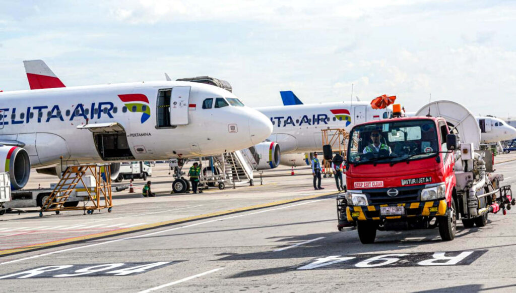 Saat ini Pertamina Patra Niaga melayani kebutuhan Avtur nasional melalui 72 Aviation Fuel Terminal (AFT) yang tersebar di berbagai wilayah Indonesia, termasuk bandara-bandara utama strategis maupun bandara perintis. (Foto: Dok RUZKA INDONESIA)