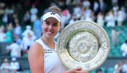 Linda Noskova menjuarai Wimbledon 2026. (Foto: The Sun)