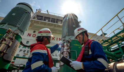 Pengiriman sekitar 45,9 ribu metrik ton Liquefied Petroleum Gas (LPG) dari Freeport, Texas, Amerika Serikat, mencerminkan kapabilitas Pertamina Patra Niaga dalam mengelola rantai pasok energi global secara profesional sehingga pasokan LPG dapat tiba sesuai jadwal untuk mendukung pemenuhan kebutuhan energi nasional. (Foto: Dok RUZKA INDONESIA)