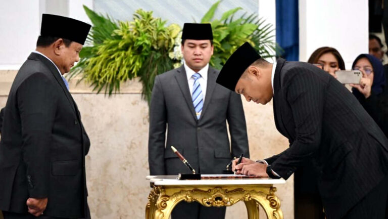 Presiden Prabowo Subianto secara resmi melantik Sudaryono sebagai Kepala Badan Gizi Nasional (BGN) di Istana Negara, Jakarta, pada Rabu, 22 Juli 2026. (Foto: BPMI Setpres/Cahyo/Dok RUZKA INDONESIA)