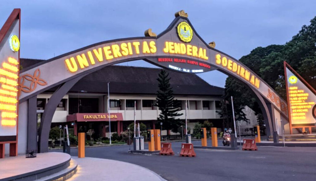 Menurut Pengamat Komunikasi Politik Universitas Esa Unggul Jakarta M Jamiluddin Ritonga, ketiga petinggi Unsoed itu telah mencederai kepercayaan publik dan mengkhianati marwah dunia akademik. (Foto: Dok RUZKA INDONESIA)