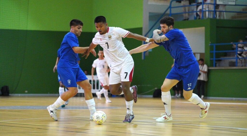 Timnas futsal Indonesia dikalahkan klub Spanyol, O Parullo Ferrol FS, di laga uji coba yang digelar di Concello de Chantada, Sabtu (15/8/2026) pagi. (Foto: Federasi Futsal Indonesia)