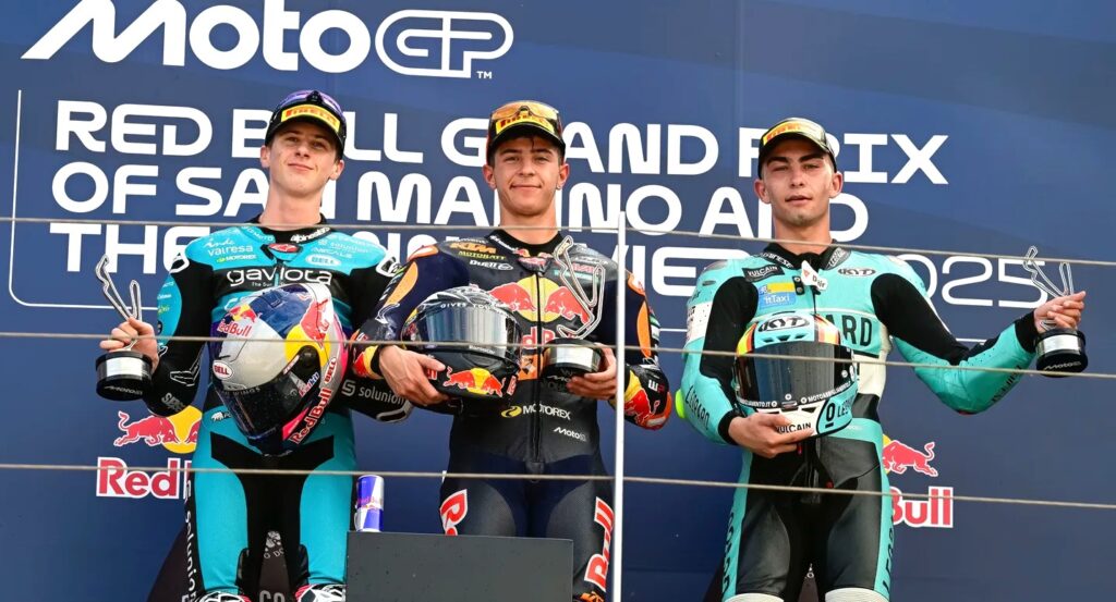 Tiga pembalap asal Spanyol, Maximo Quiles, David Almansa dan Brian Uriarte naik podium di seri ke-14 Moto3 Grand Prix (GP) San Marino 2026, Italia, Minggu (13/9) sore. (Foto: MotoGP)