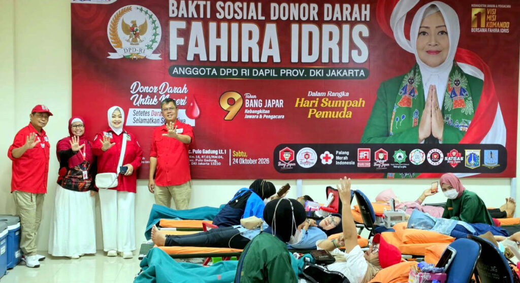 DI sela kegiatan bakti sosial dan donor darah di Aula Kantor Kecamatan Pulo Gadung, Jakarta Timur, Sabtu (24/10/2026), Senator Jakarta Fahira Idris mengungkapkan, donor darah bukan sekadar kegiatan sosial, melainkan bagian penting dalam menjaga ketahanan sistem kesehatan, terutama di Jakarta yang memiliki jumlah penduduk besar sekaligus menjadi pusat rujukan layanan kesehatan nasional. (Foto: Dok RUZKA INDONESIA)