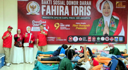 DI sela kegiatan bakti sosial dan donor darah di Aula Kantor Kecamatan Pulo Gadung, Jakarta Timur, Sabtu (24/10/2026), Senator Jakarta Fahira Idris mengungkapkan, donor darah bukan sekadar kegiatan sosial, melainkan bagian penting dalam menjaga ketahanan sistem kesehatan, terutama di Jakarta yang memiliki jumlah penduduk besar sekaligus menjadi pusat rujukan layanan kesehatan nasional. (Foto: Dok RUZKA INDONESIA)