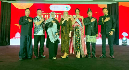 Menurut Anggota DPD RI Dapil DKI Jakarta Fahira Idris di sela Grand Final Pemilihan Putra Putri Budaya Indonesia 2026, generasi muda tidak boleh hanya menjadi penerima warisan budaya, tetapi harus tampil sebagai pelaku, pencipta, pengembang, sekaligus penghubung yang membawa kekayaan budaya Indonesia menuju masa depan. (Foto: Dok RUZKA INDONESIA)