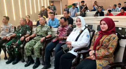 ANGGOTA DPD RI Dapil DKI Jakarta Fahira Idris berharap Sekolah Rakyat Terintegrasi 1 Jakarta Pusat terus menjadi ruang tumbuh yang menyenangkan, aman, inklusif, dan mampu menghadirkan pengalaman pendidikan yang bermakna bagi seluruh peserta didik. (Foto: Dok RUZKA INDONESIA)