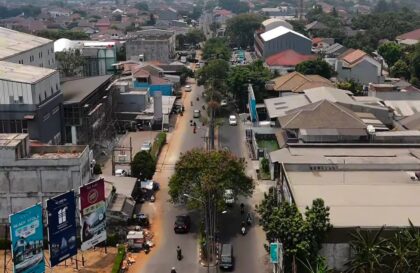 Jalan Cinere Raya, Kota Depok. (Foto: Dok RUZKA INDONESIA)